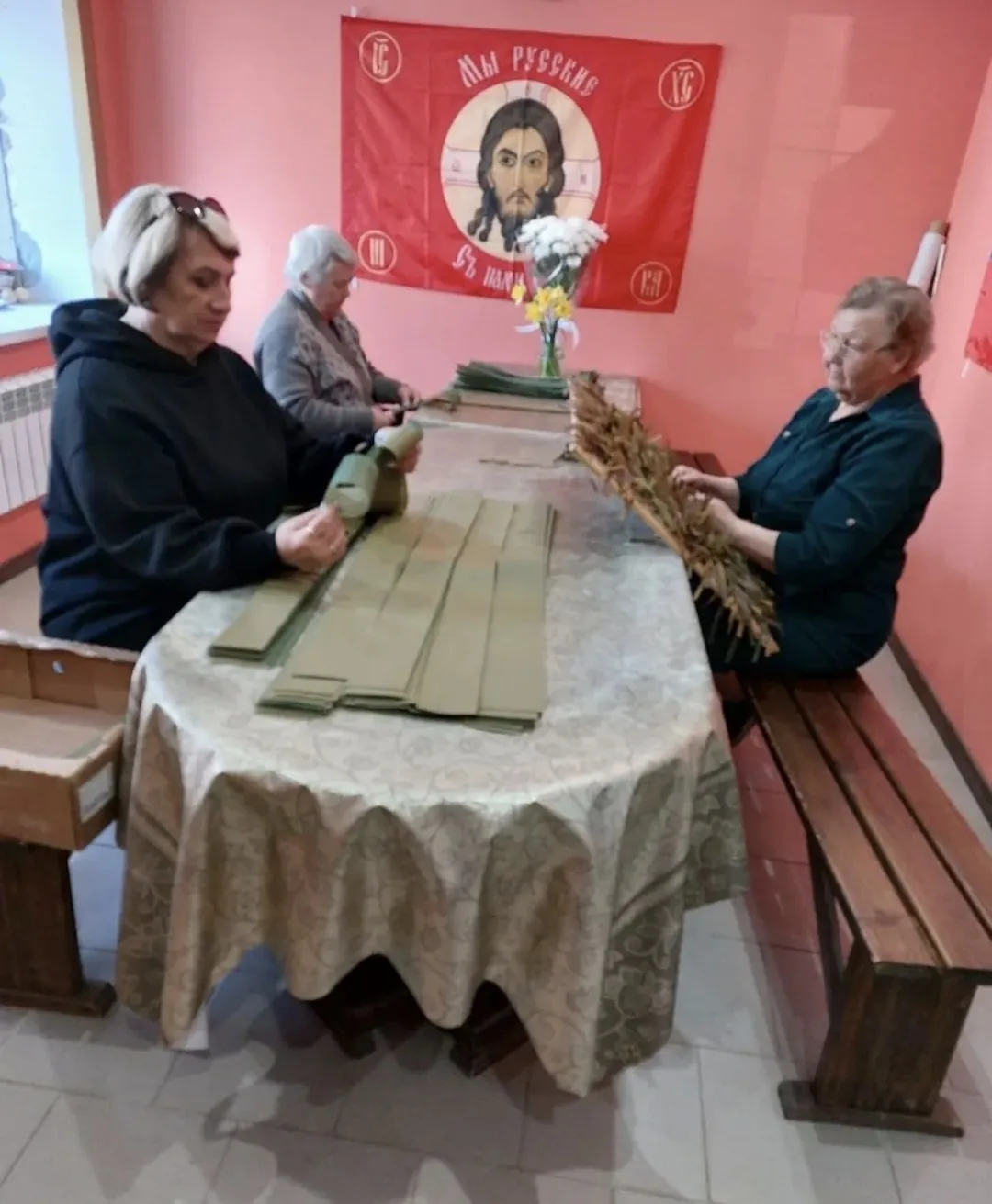 Помогаем СВОим
