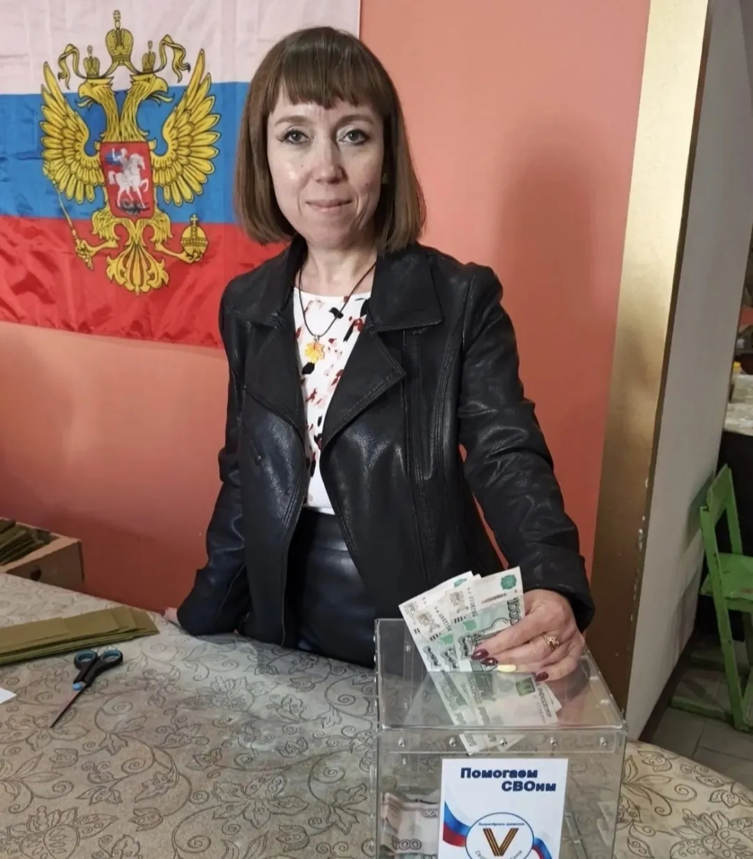 Спокойный рабочий день: плетение сетей, заливка свечей, работа надомниц. Взносы от доброжелателей, в том числе 3000 руб. от магазина.